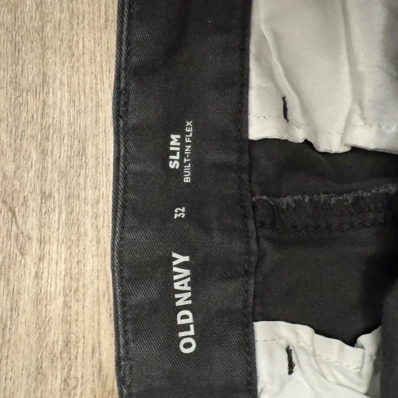 Old Navy Slim Built-In Flex Shorts — Charcoal - Picture 4 of 7